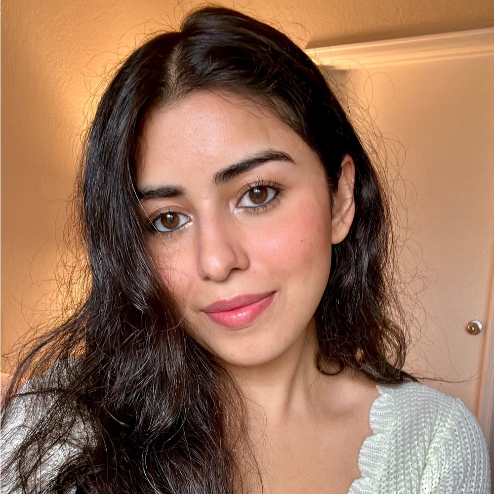 Meet your Posher, Alizeh